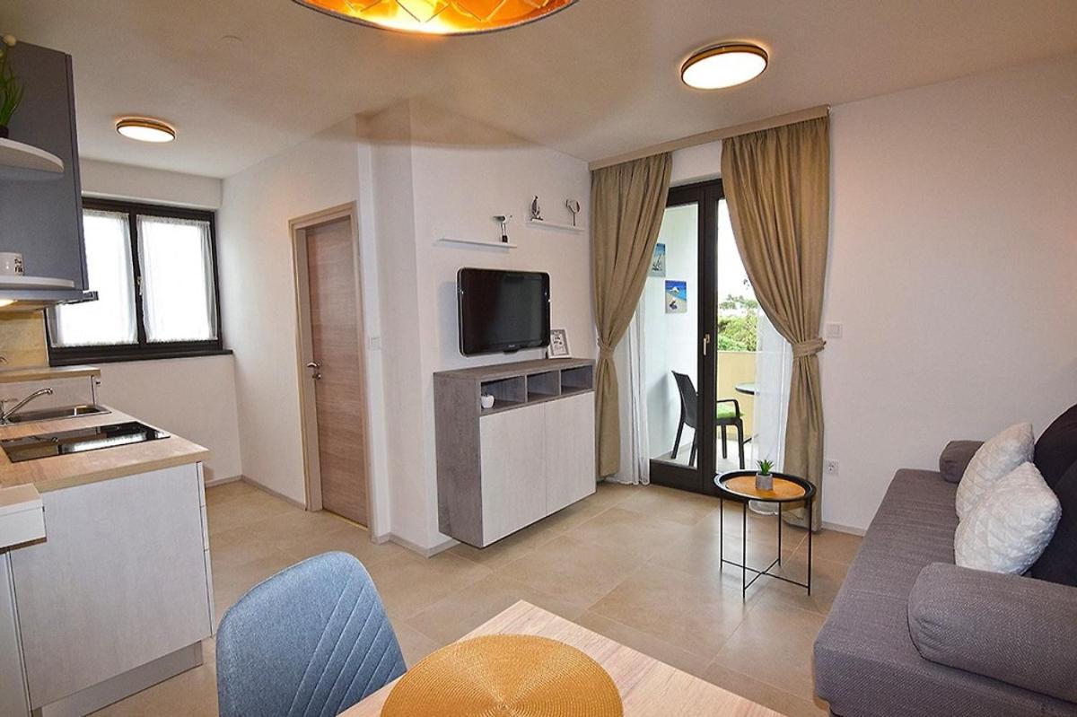 Appartamento Sole Apartman-near